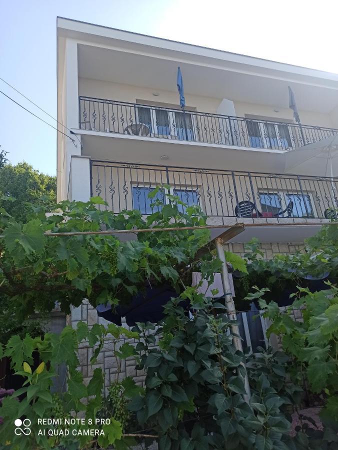 Apartamento App Tony Dramalj Exterior foto